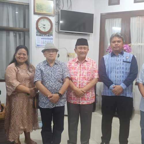 RAPAT PENGURUS MPKW SUMUT–ACEH BERSAMA WAKIL BUPATI TAPANULI UTARA MENGENAI RAKERNAS KE-V, TARUTUNG MENJADI TUAN RUMAH